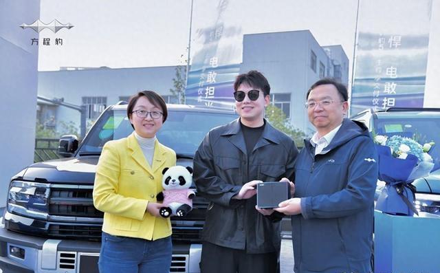 方程豹选胎内幕：20寸溢价1万的“面子”，真比18寸越野能力-有驾