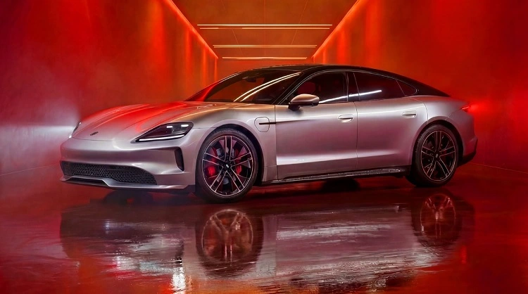 尚界轿跑Z7侧面照官宣！直奔小米SU7而来？