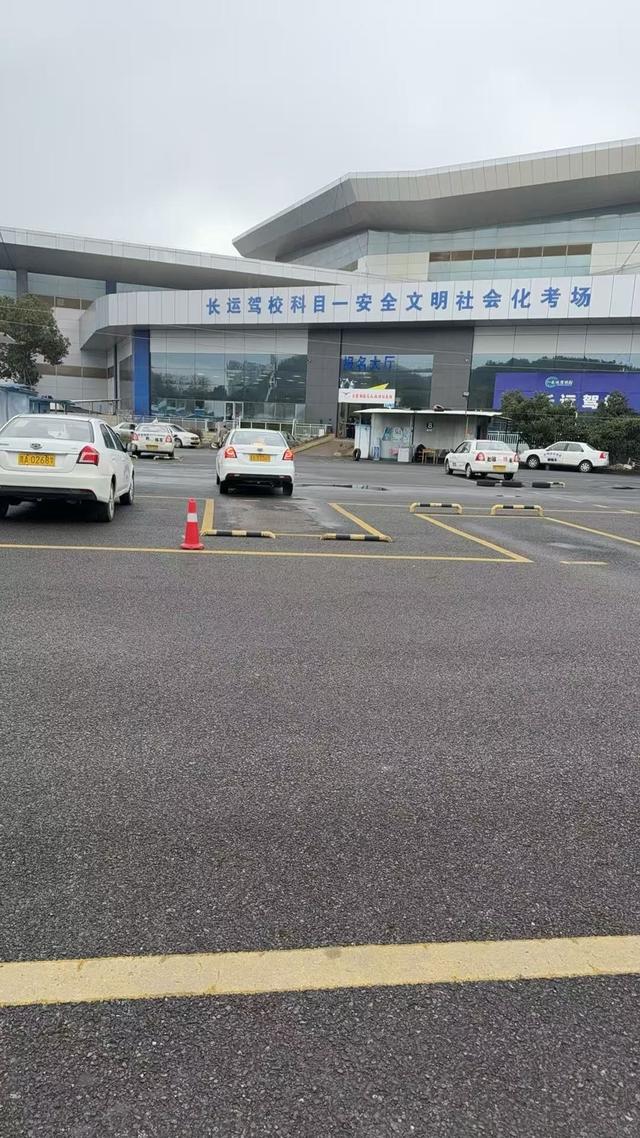 C1驾照学习机构助力安全出行之路-有驾