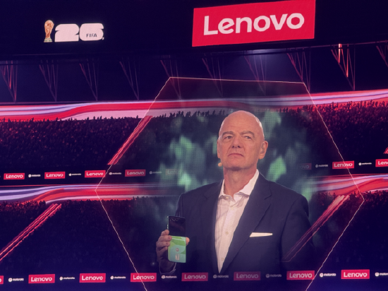 直击CES | 芯片巨头集体站台联想,苏妈亲自彩排!FIFA主席为中企赴会,中国机器人军团出海__直击CES | 芯片巨头集体站台联想,苏妈亲自彩排!FIFA主席为中企赴会,中国机器人军团出海