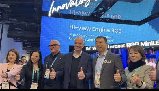 _直击CES | 芯片巨头集体站台联想,苏妈亲自彩排!FIFA主席为中企赴会,中国机器人军团出海_直击CES | 芯片巨头集体站台联想,苏妈亲自彩排!FIFA主席为中企赴会,中国机器人军团出海