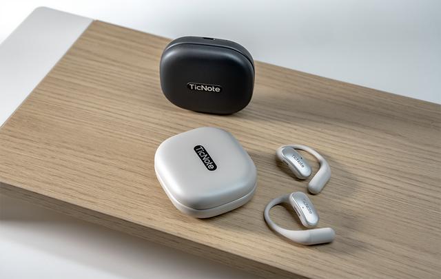 出门问问又发AI智能体硬件了，支持同声传译，还给团队协作送助攻