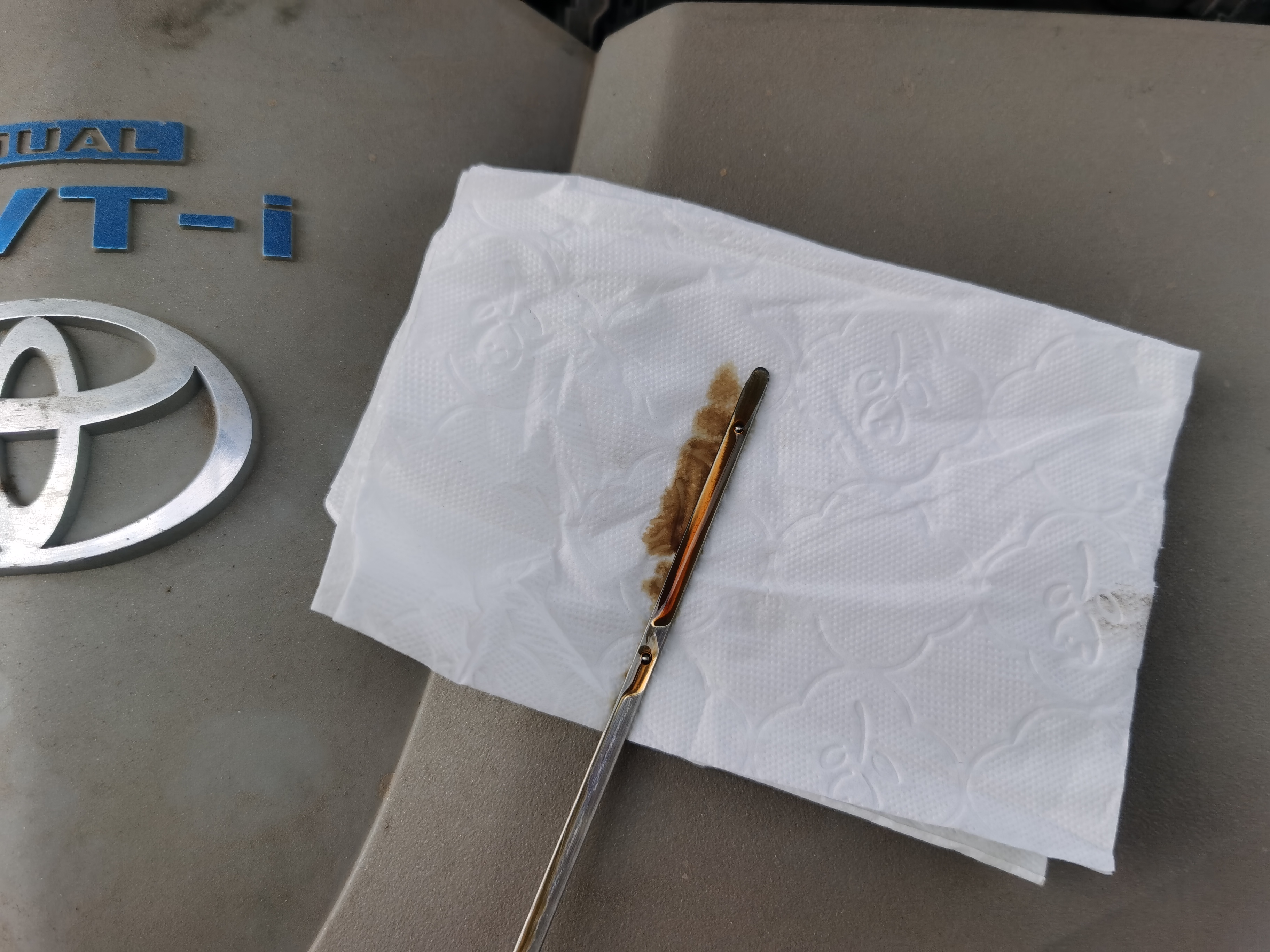 保养用合成机油还是全合成机油__即将机油保养