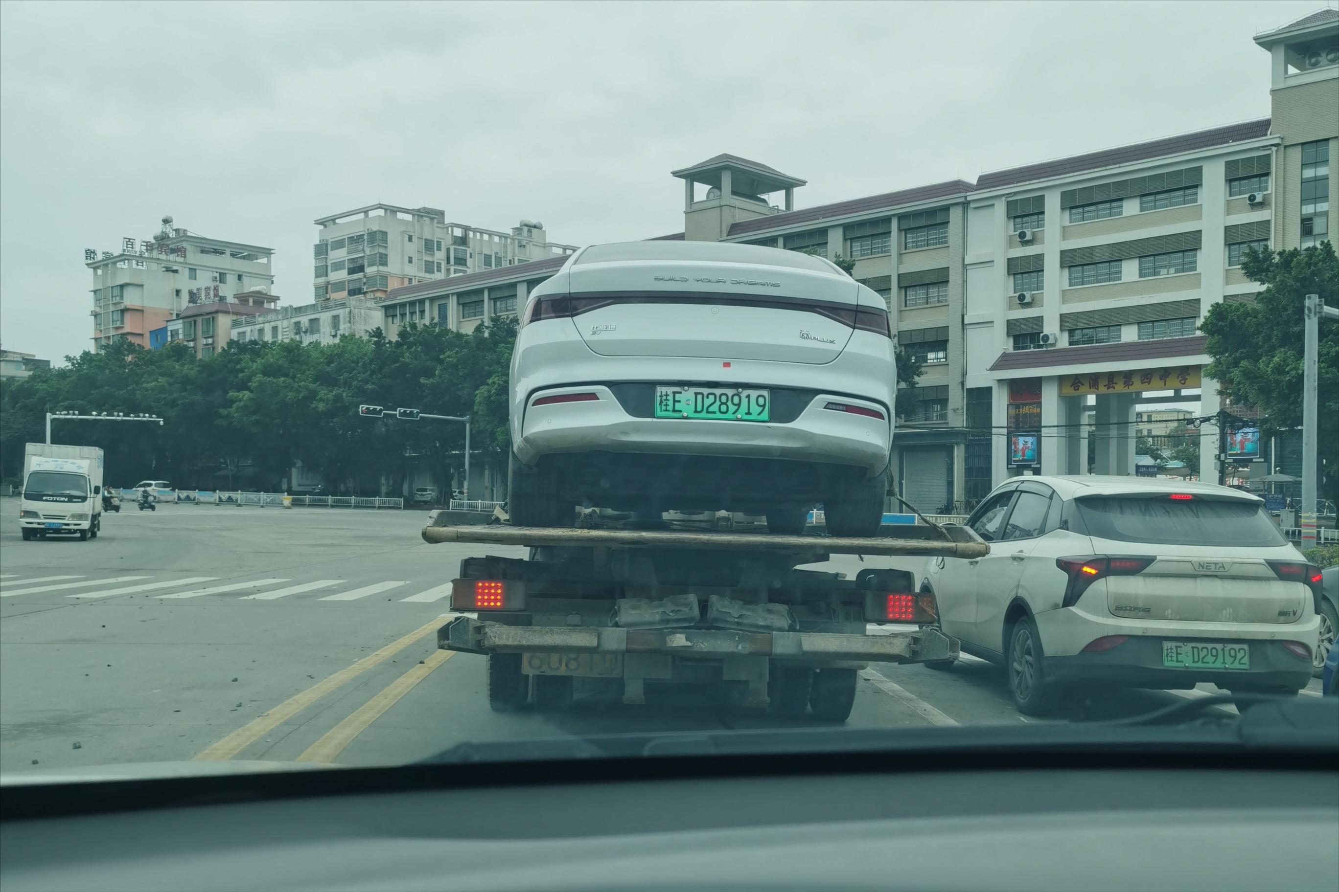 电车高速费跟油车一样吗__电车高速费电还是低速