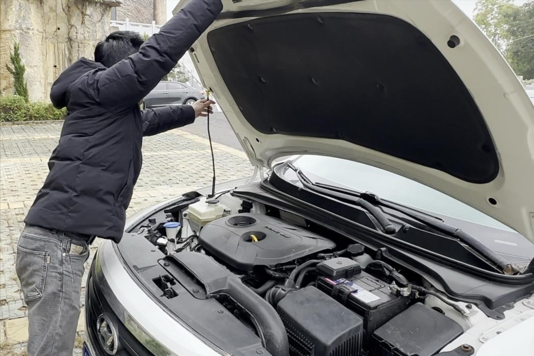 汽车电瓶亏电太久怎么办__汽车电瓶亏电太久会损害电瓶吗