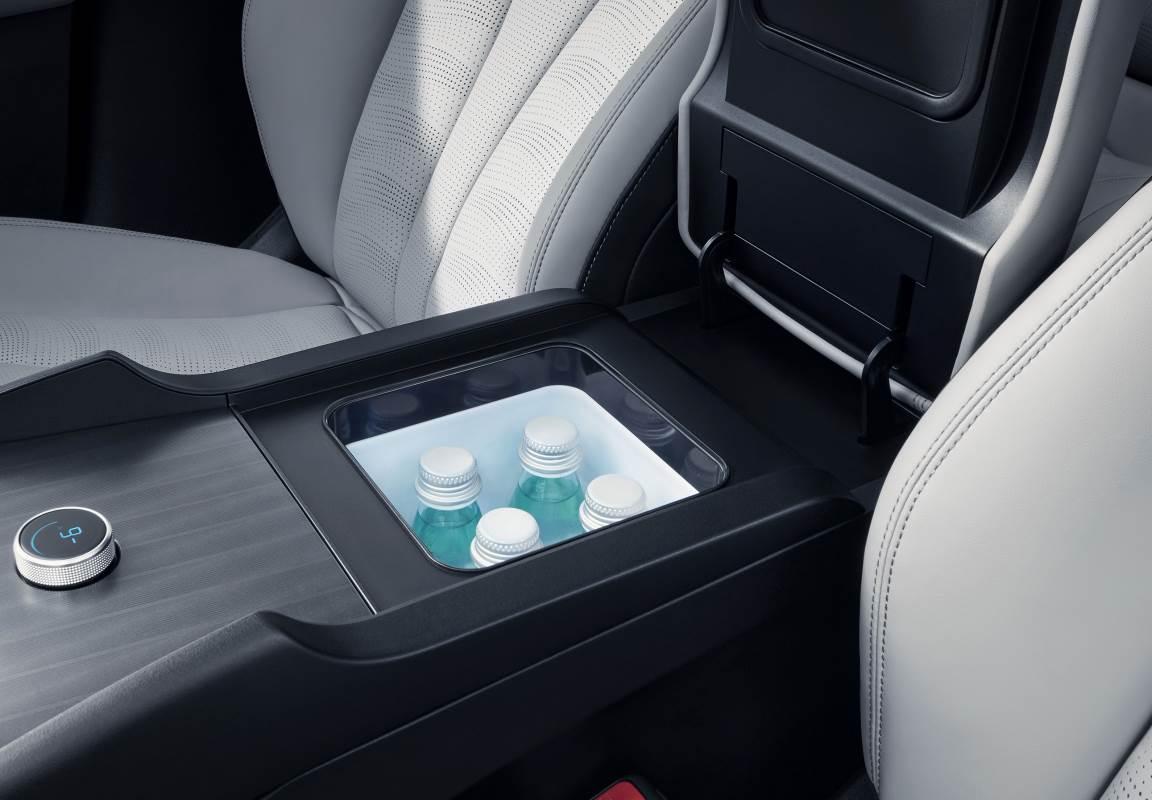 比亚迪海豹值得等吗__比亚迪元海豚