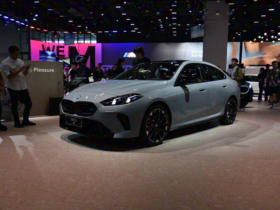 风向变了！难怪开年就降价，这类车扎堆上，纯电、油车都受不了