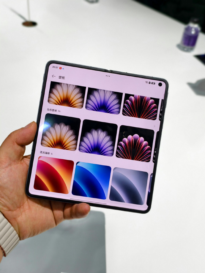 _国产折叠屏手机_折叠屏总成