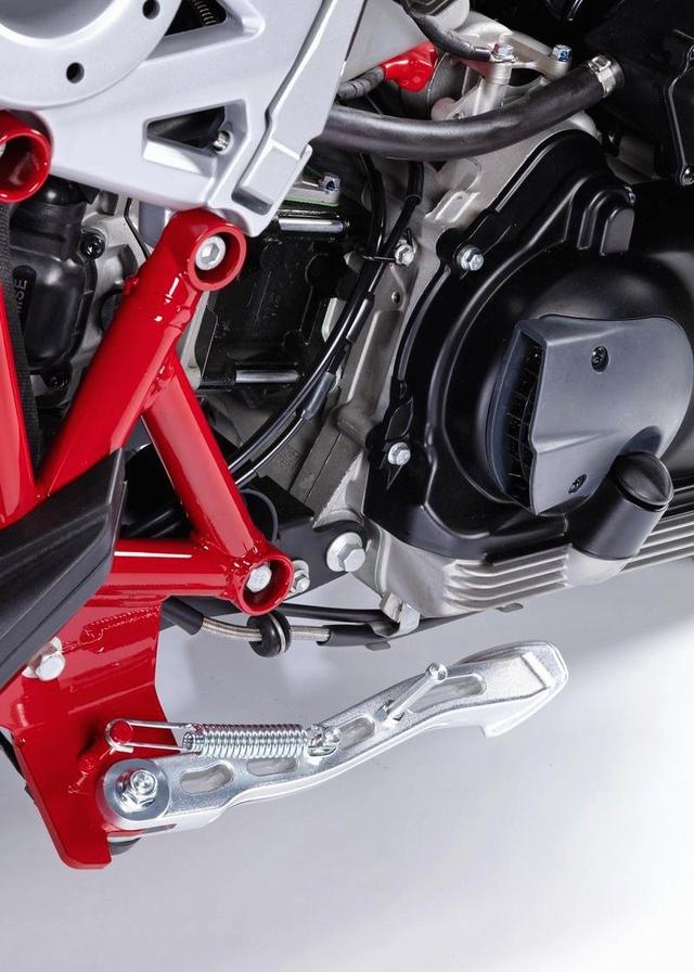 掀桌子砸场子,升仕直播三连击震撼登场,150G、552H、500跨骑三款重磅新品齐亮相,全面突破行业技术瓶颈让同行彻夜难眠-有驾