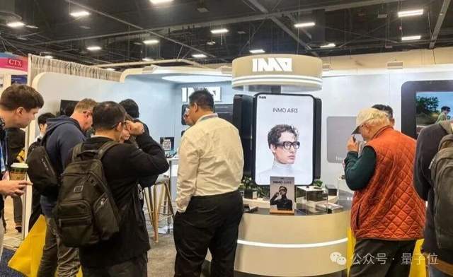 _一年拿下三轮融资！影目INMO正在鼻梁上“复刻”一个AI手机_一年拿下三轮融资！影目INMO正在鼻梁上“复刻”一个AI手机