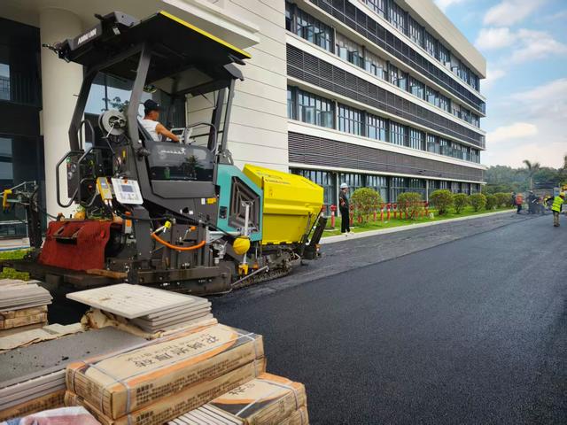 前杠后胶出租专业施工团队-有驾