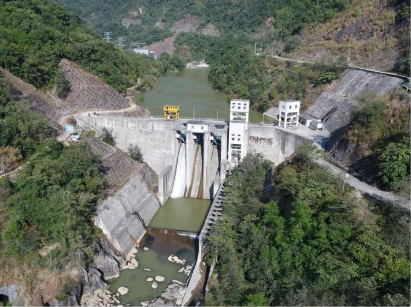 中航光伏项目_中航光电光伏_