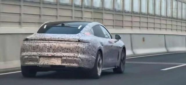 孙少军曝光尚界Z7动态谍照，今天动态路测视频意外泄露，短短27秒信息有限但伪装亮眼且设计迎合年轻人喜好-有驾