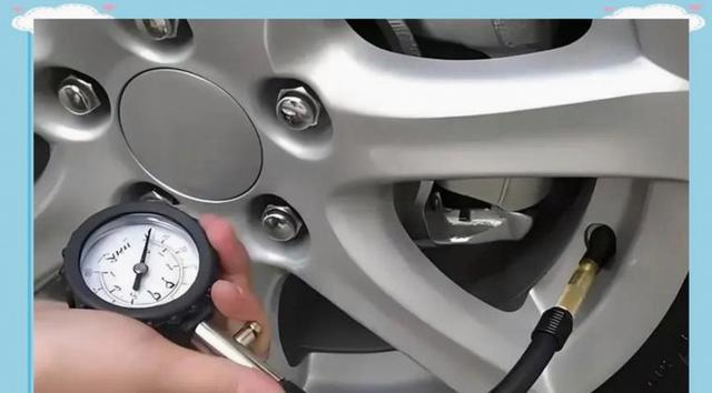 北京解封后路上车辆骤增，朋友圈却有人晒胎压报警灯自拍，两周没动胎压竟掉0.3，背后隐藏的停车档秘密与换胎风险值得警惕