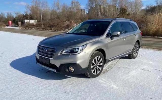 北京解封后路上车辆骤增,朋友圈却有人晒胎压报警灯自拍,两周没动胎压竟掉0.3,背后隐藏的停车档秘密与换胎风险值得警惕-有驾