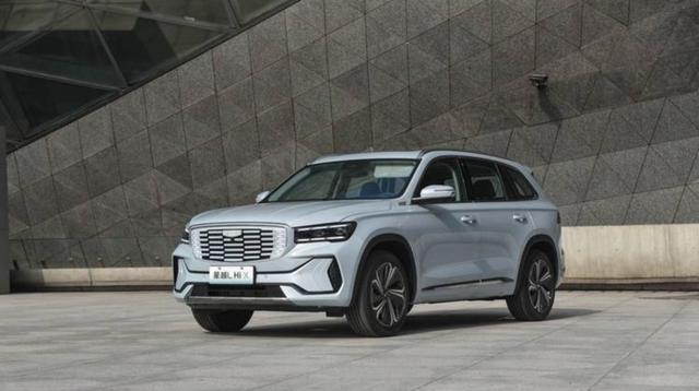 提到黑科技，人们总想到高端品牌，但五菱用天灵神技术体系打破认知，普及高端技术让普通人触手可及，打造既实用又亲民的智能汽车新标杆