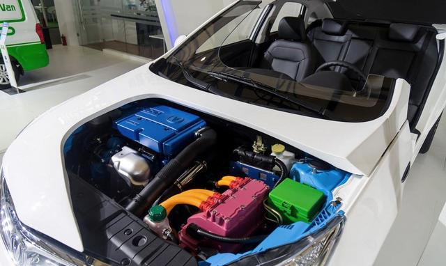 提到黑科技，人们总想到高端品牌，但五菱用天灵神技术体系打破认知，普及高端技术让普通人触手可及，打造既实用又亲民的智能汽车新标杆-有驾