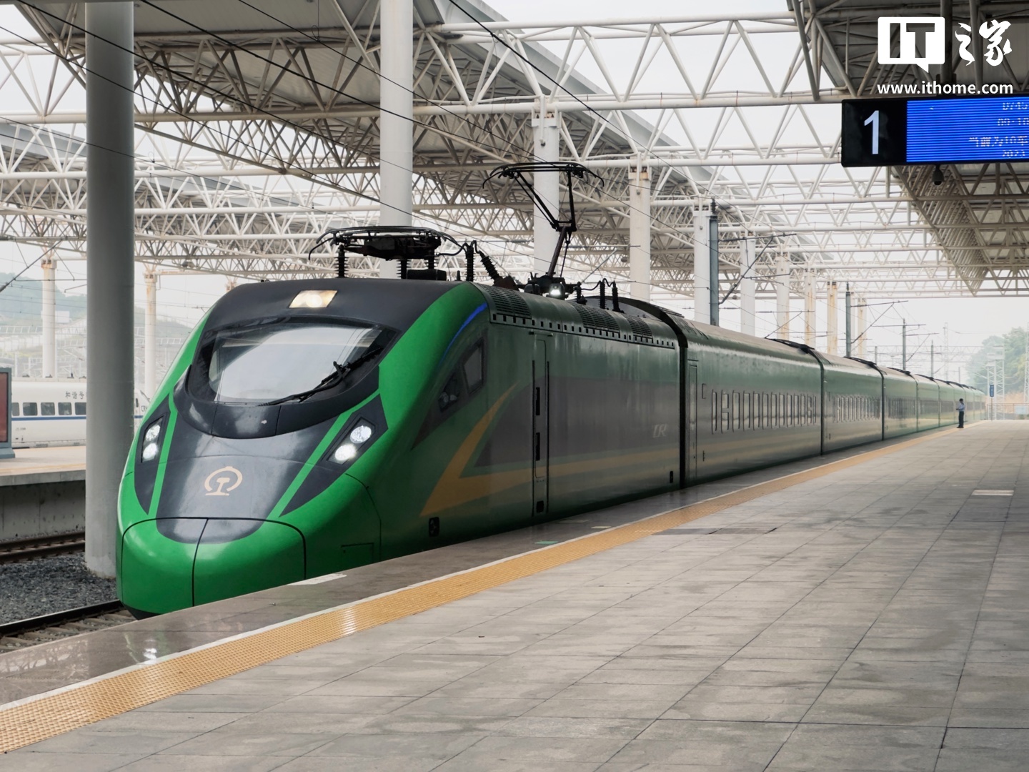 _春运火车票分几次放票_2020春运发送旅客人次