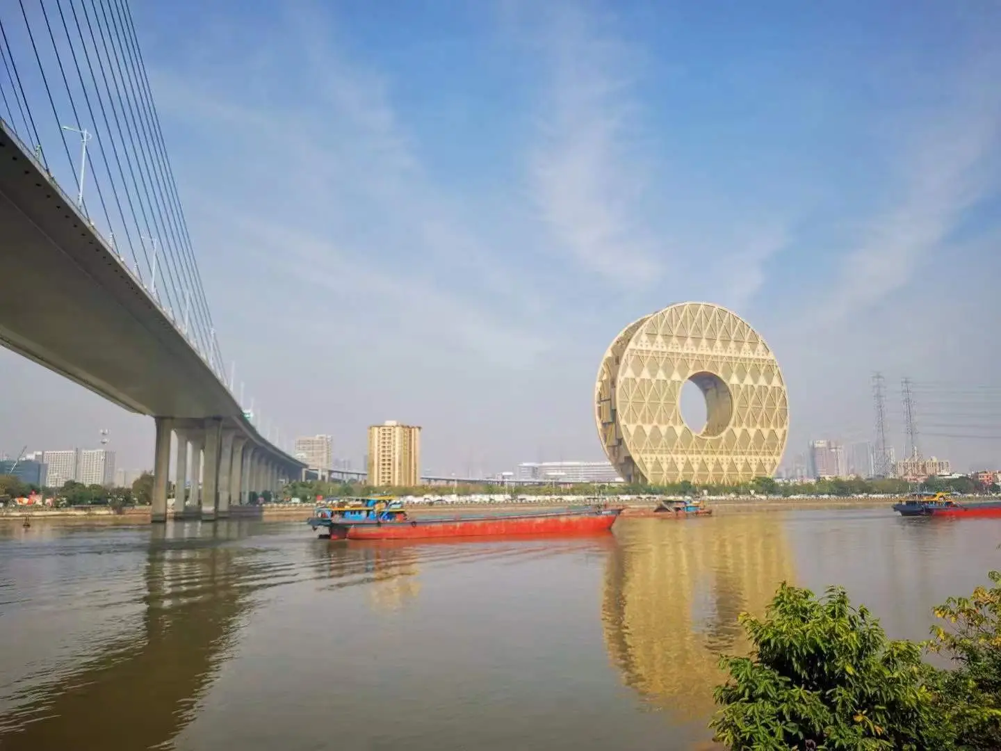 金价加速向5000美元靠拢，2026年黄金会见历史大顶吗？