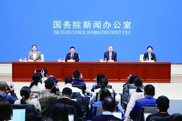 如何更好激发民间投资？财政部答上证报记者