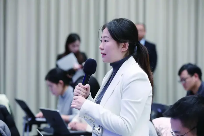 如何更好激发民间投资？财政部答上证报记者__如何更好激发民间投资？财政部答上证报记者