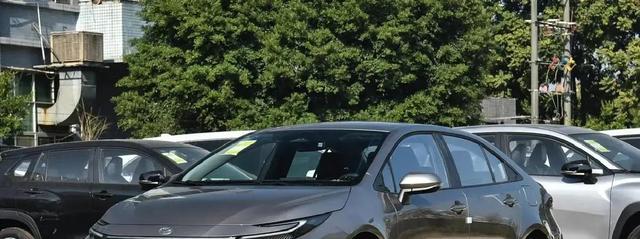 丰田这台老实车突然不老实了，背后的账比你想得更现实-有驾