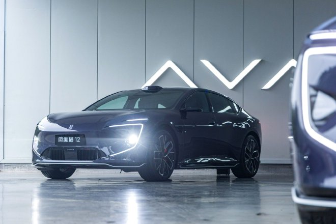 新款阿维塔12实车首次曝光 华为靳玉志评价脱胎换骨