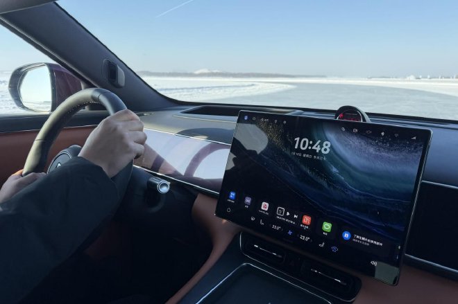 问界M8冰雪试驾 定义豪华智能SUV新体验