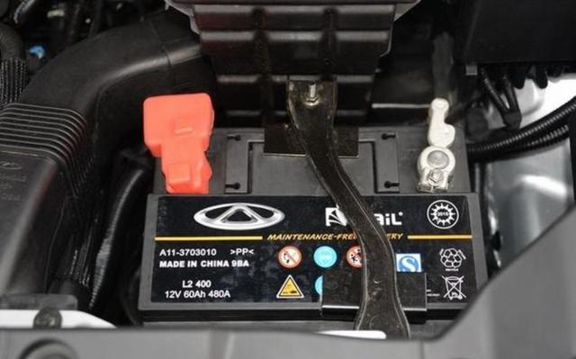 我朋友那辆2016款奇瑞瑞虎五2.0自吸,马上十年才跑九万公里,关键是电瓶还是原装,质量确实让人放心-有驾