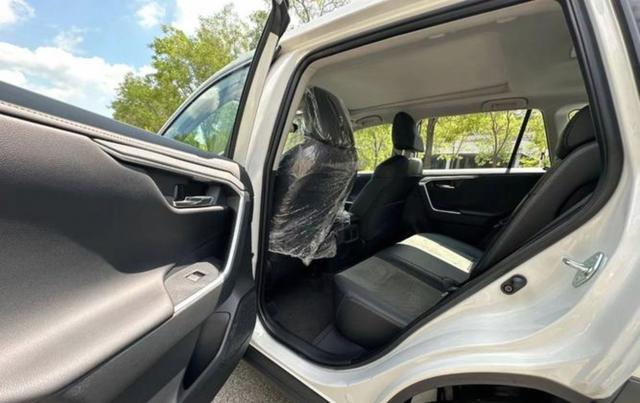 全球第六代荣放中国交付备受关注，它不是最便宜，却是最省钱省心的实用之选，百万用户口碑验证可靠耐用-有驾