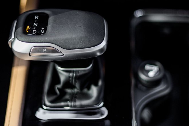 北京越野BJ40探险家上市 售价14.99-15.99万元