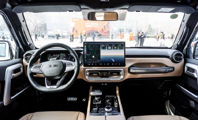 北京越野BJ40探险家上市 售价14.99-15.99万元