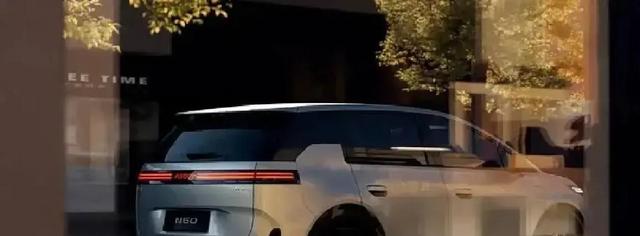 十万级SUV大乱斗,吉利银河星舰7续航605公里,比亚迪元PLUS性能飙升!谁才是性价比之王?-有驾