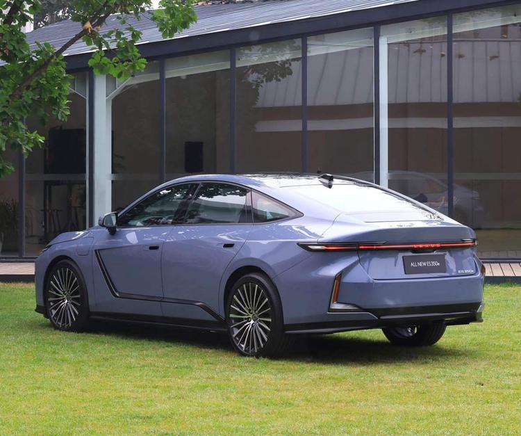 雷克萨斯性价比高的车型_性价比最高的雷克萨斯suv_