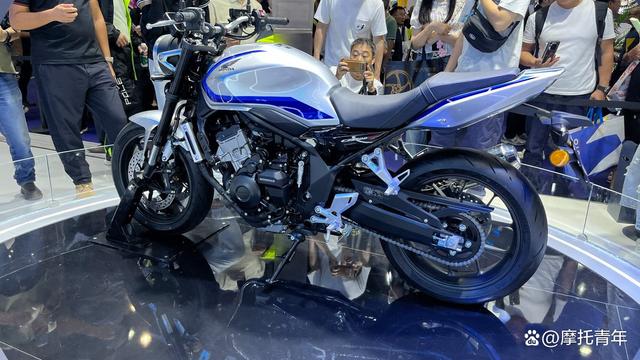 爆料本田CB500SF要卖5万多！为信仰掏腰包，这回值不值？-有驾