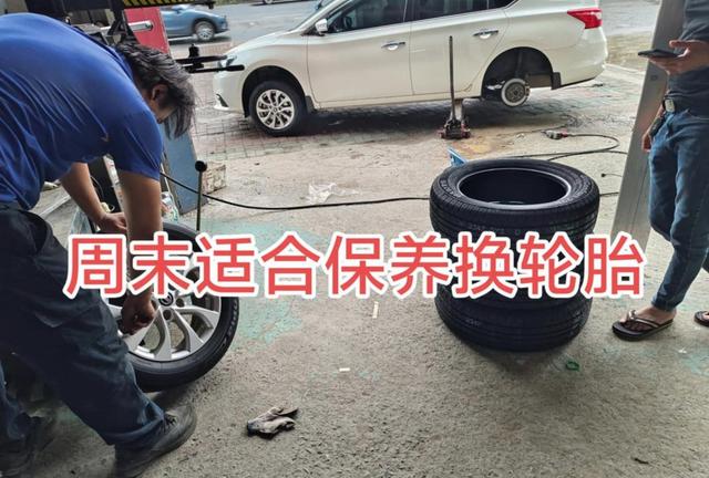 我看手机抖音和快手视频，网友说网上买的电动车轮胎不懂安装，找修车店要交手工费还被嫌贵，自己动手拆装难度虽大但掌握技巧就能省钱省心-有驾