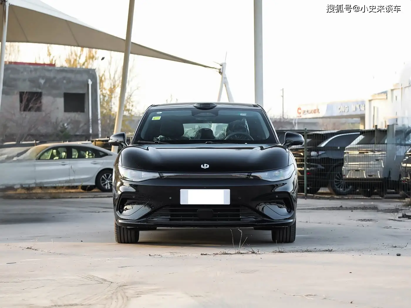 零跑两厢“小钢炮”不足十万！动感外观配激光雷达，续航超600Km