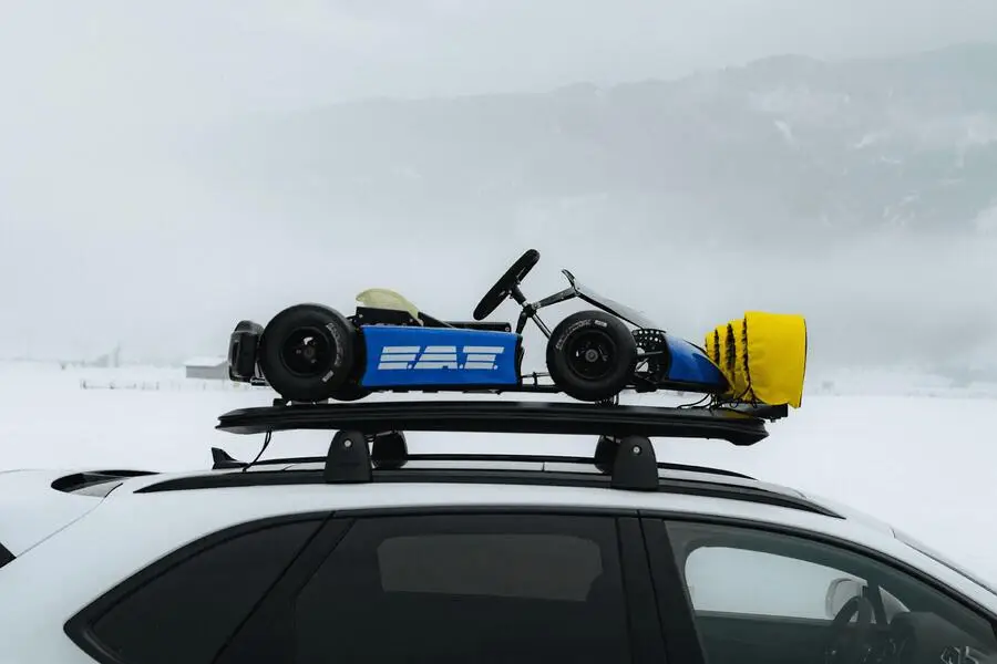 IT之家 1 月 31 日消息，作为豪华 SUV 的代表，宾利于当地时间 1 月 30 日推出了一款更“野”的概念车 —— 添越 X Concept，主打