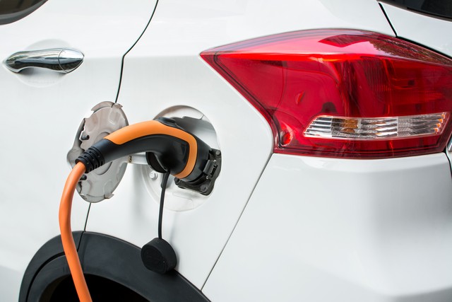 开车过程中胎压过高__胎压高爆胎