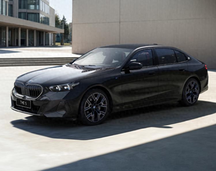 大降价还增配？2026款宝马5系/i5上市，真的香吗？