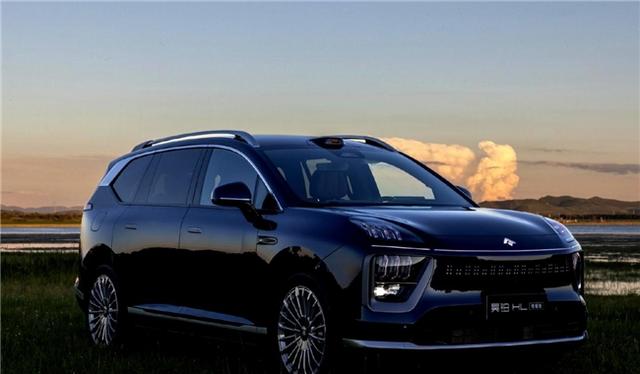 品味与实力并存：适合都市精英的四款高端SUV