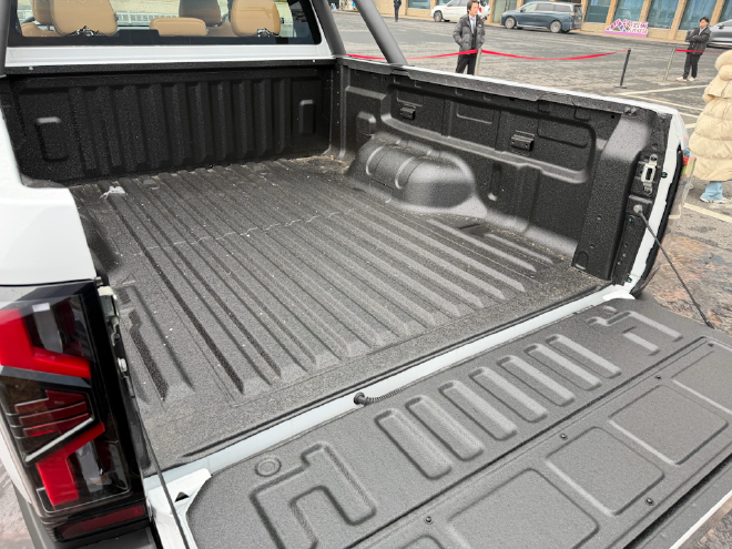 奇瑞威麟R08 EV正式上市 售价区间为12.78-15.88万元