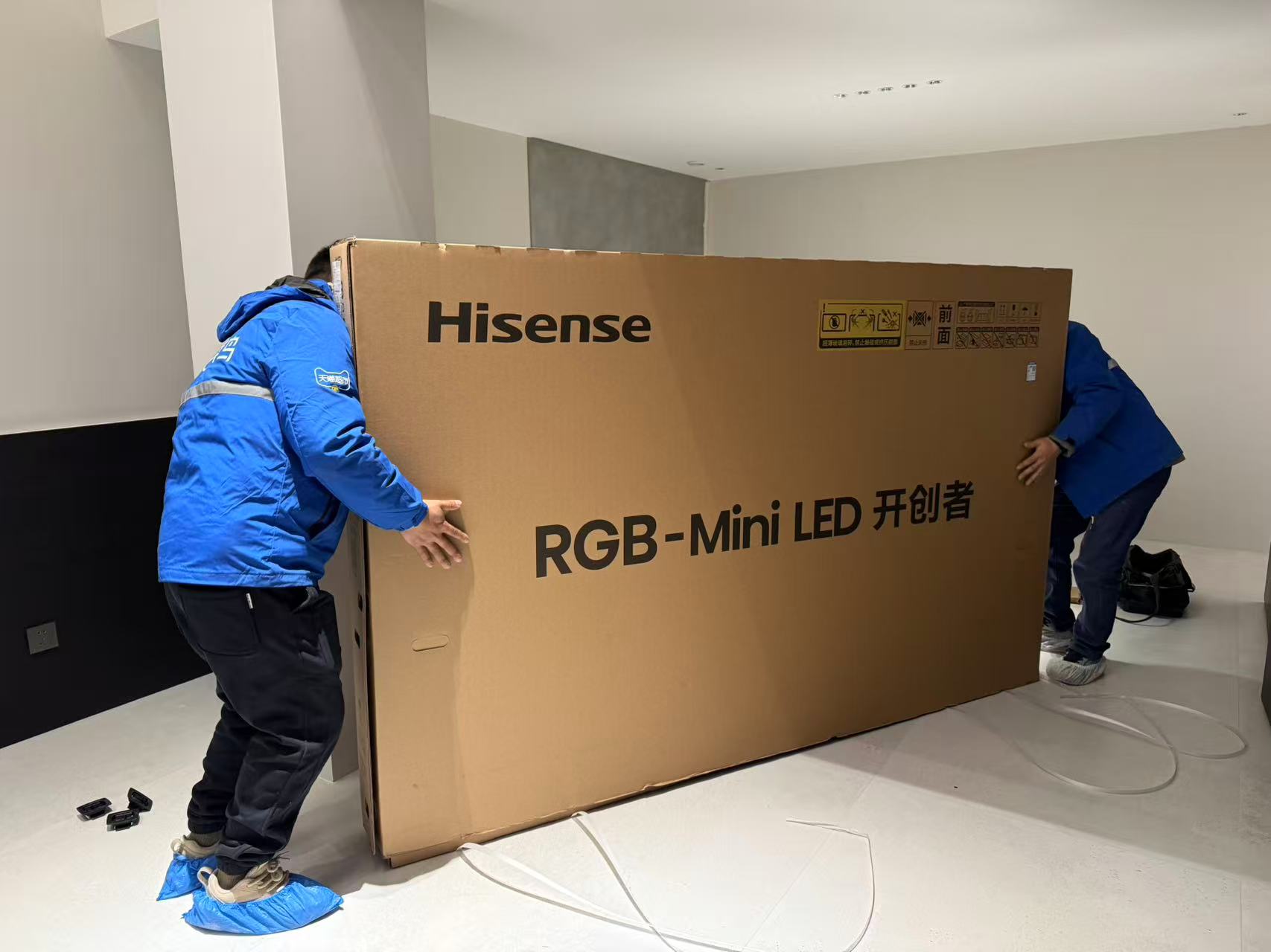 _电梯坏了电视_电梯间的电视叫什么