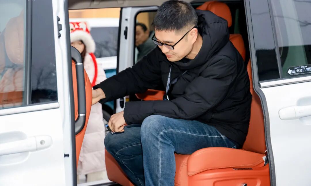 在实干当道的年代，为何一辆“不设限”的MPV才是真豪华？_在实干当道的年代，为何一辆“不设限”的MPV才是真豪华？_