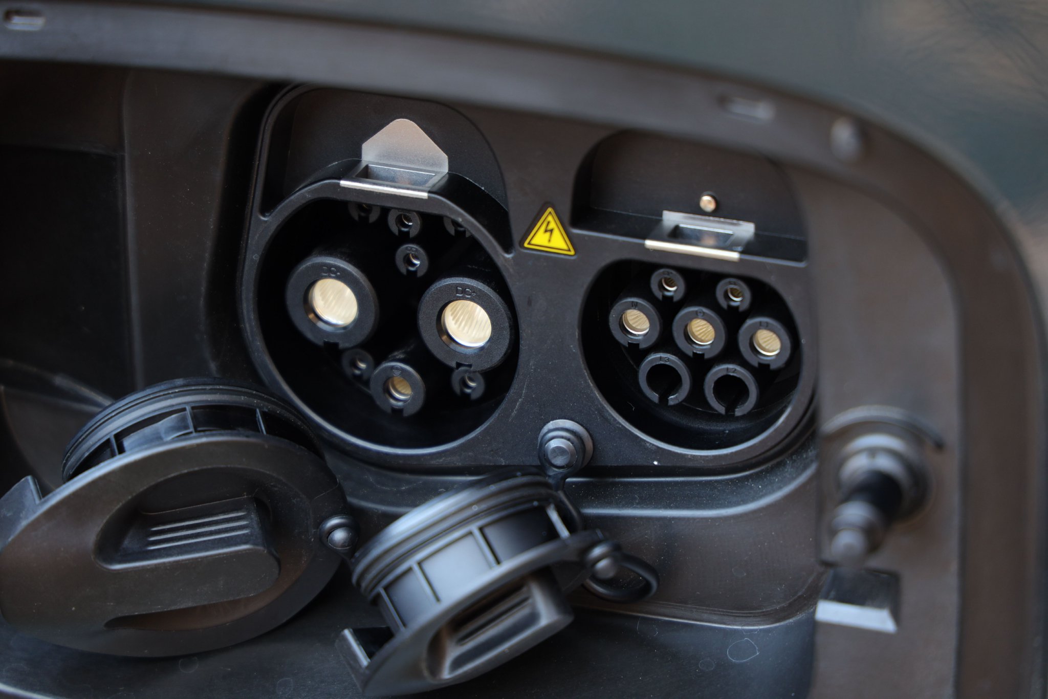 吉利银河V900正式上市 限时售价26.98万起