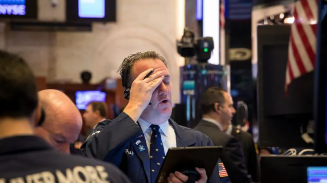 AI高支出疑虑加剧道指跌近600点，微软重挫近5%，白银暴跌逾一成