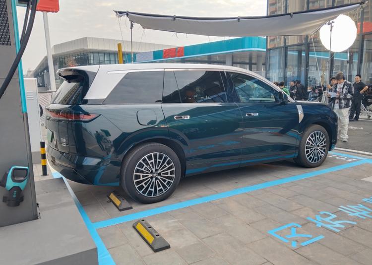 _比亚迪2022年新车上市进程_比亚迪有款新车上市