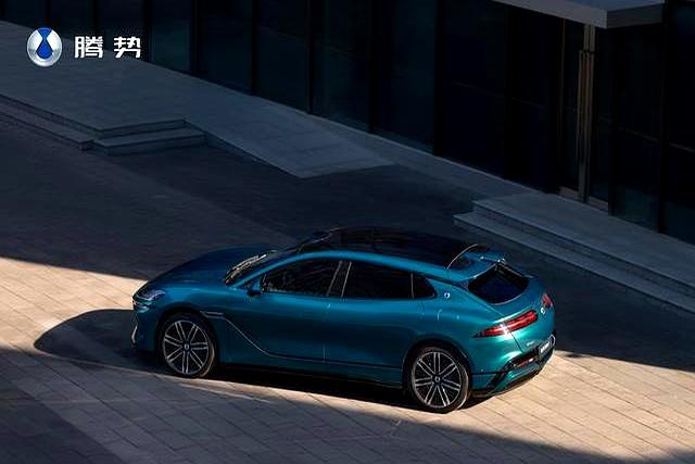 比亚迪全新腾势Z9GT外形发布：全新峡湾绿配色、智驾蓝灯-有驾