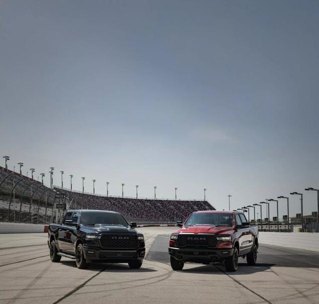 V8回归打脸环保主义？道奇公羊的10万台发动机藏着什么算盘-有驾