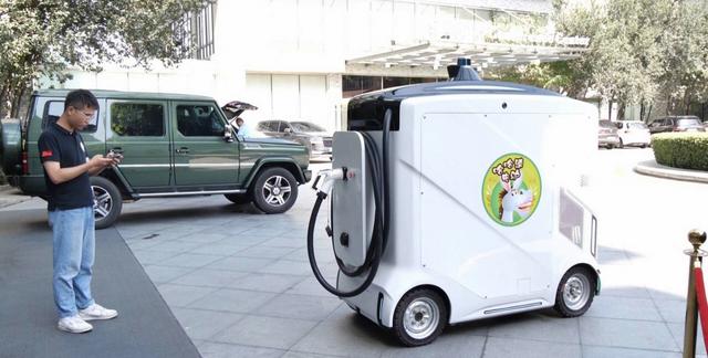 智驾爱好者看过来，先了解智驾的优点和优势，现阶段智驾车基本都是新能源车，功能更加便捷安全